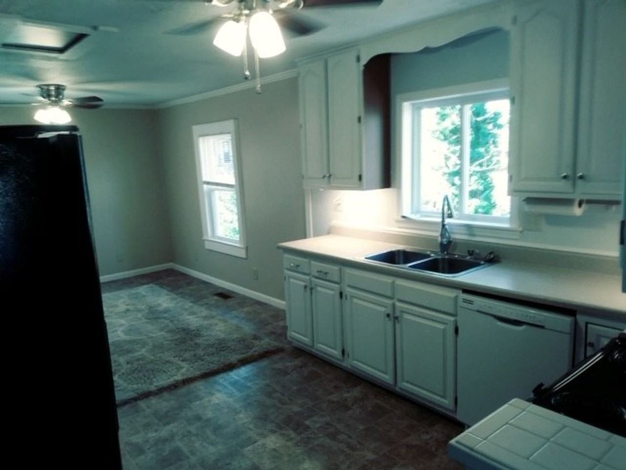 1526 Reid St - Photo 3 of 6