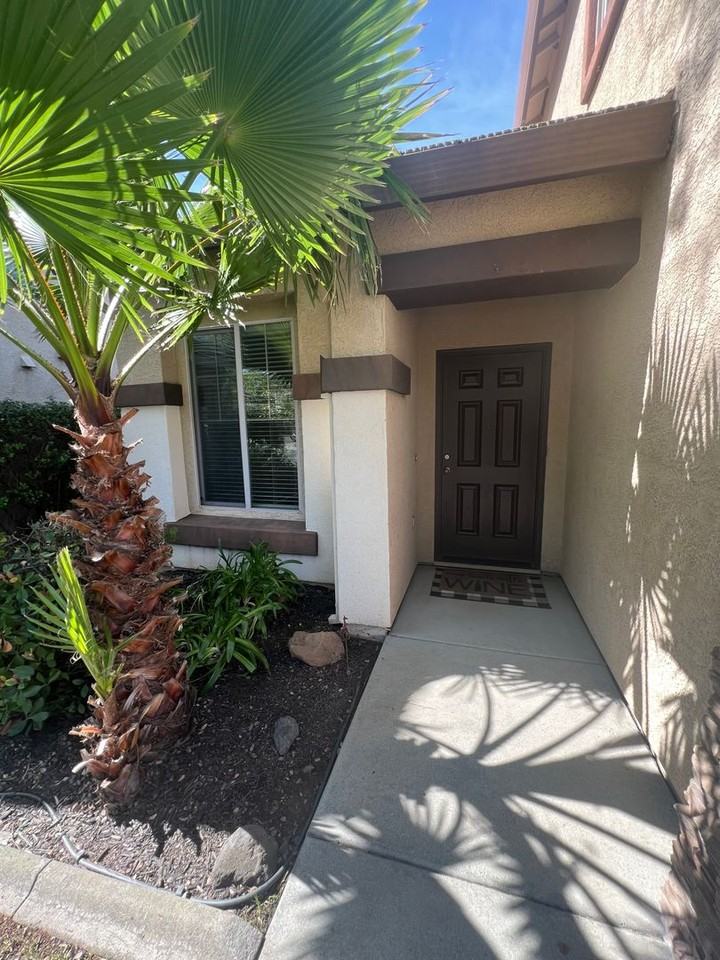 1930 Rickenbacker Ln - Photo 2 of 20