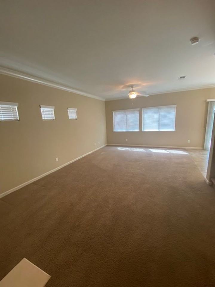 1930 Rickenbacker Ln - Photo 4 of 20