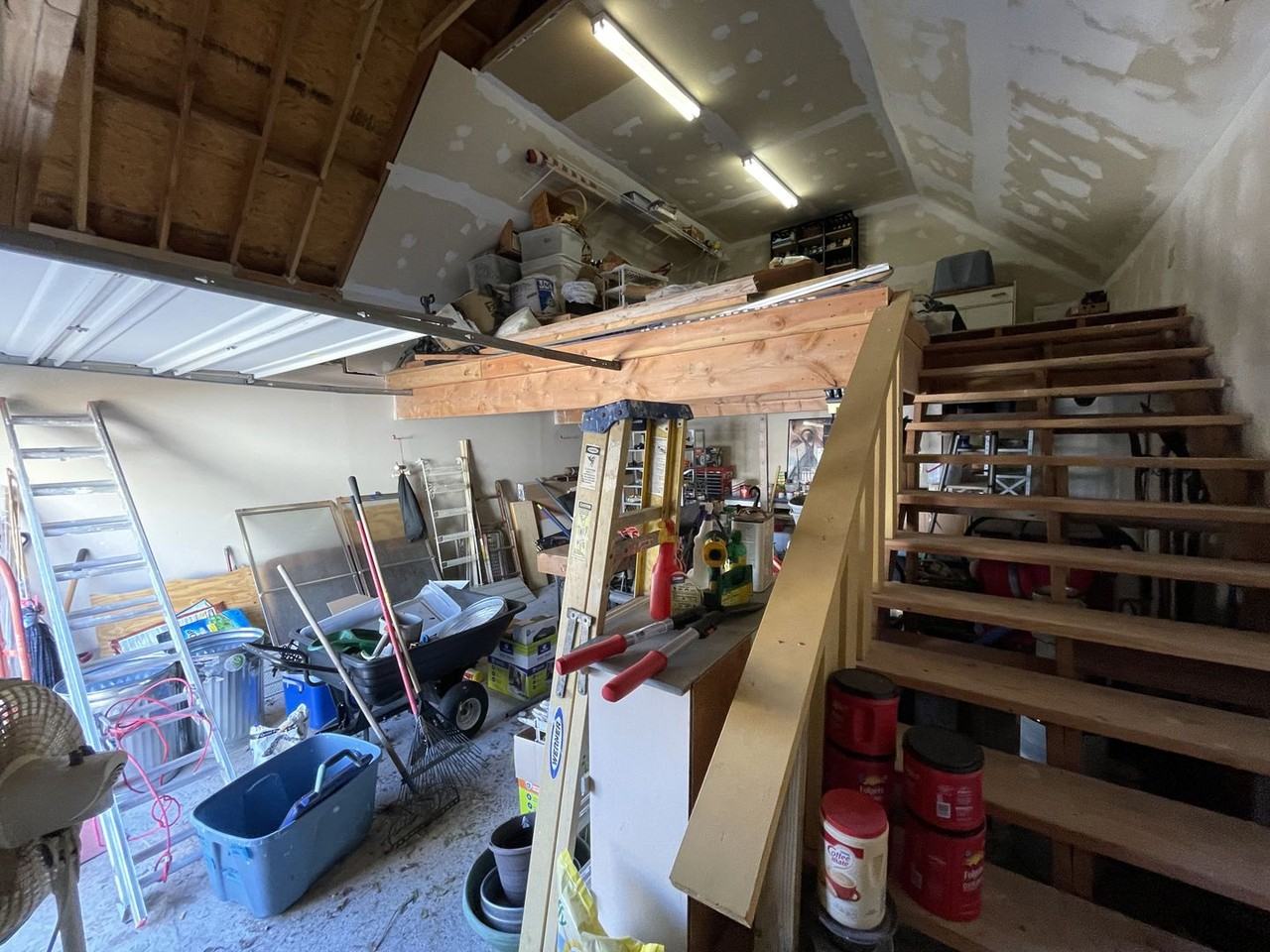 3024 Nw 14th St - Photo 3 of 7