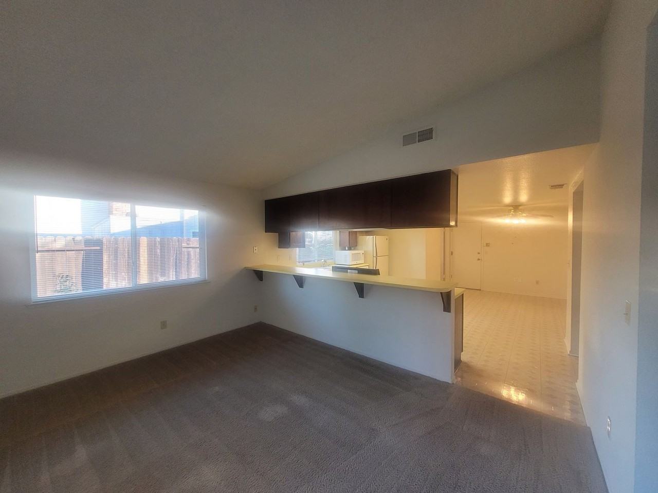 8976 Autumnwood Dr - Photo 7 of 21