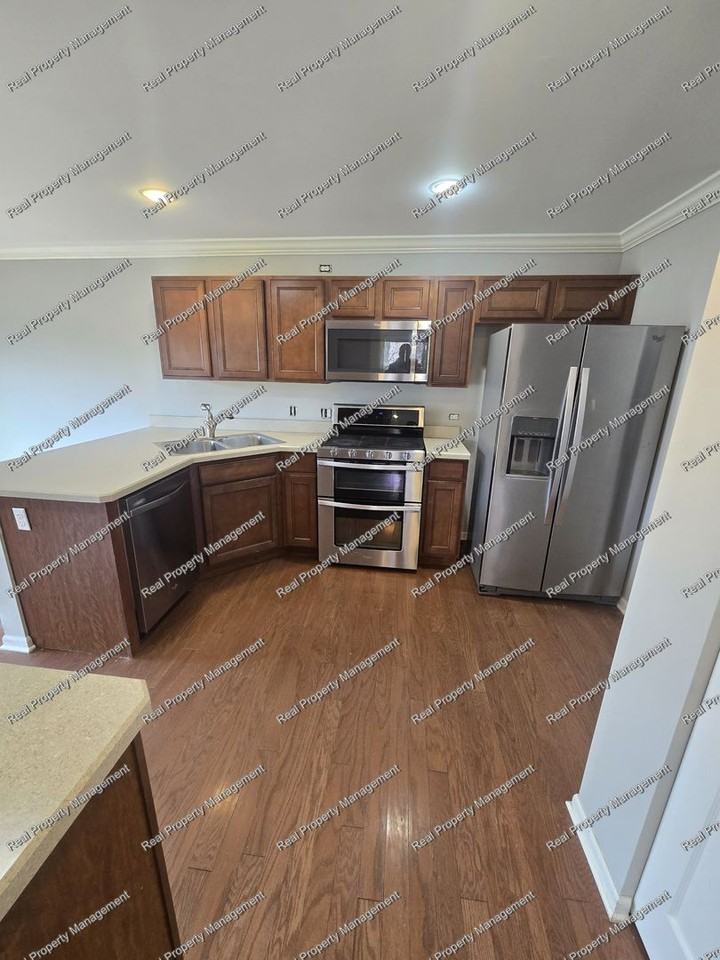 11178 Tennessee St - Photo 7 of 19