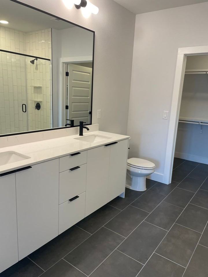 2500 Longview St #400 - Photo 6 of 15