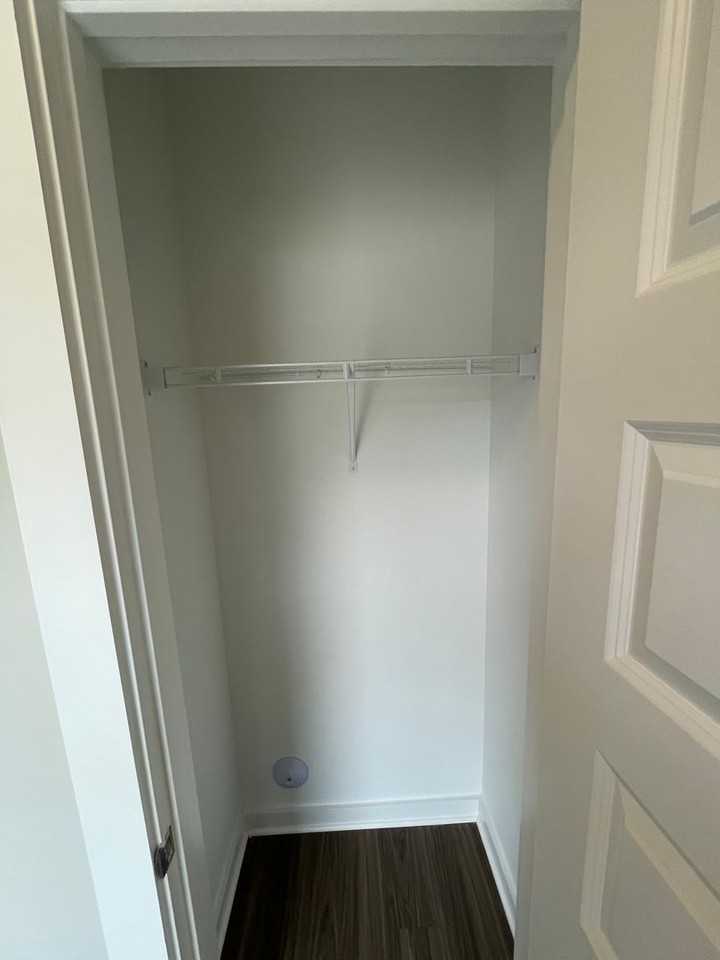 266 Shiloh Creek Dr - Photo 3 of 50