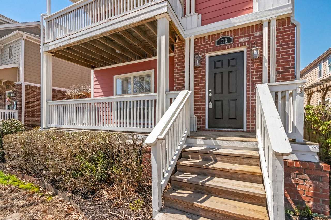 713 N Rupple Rd - Photo 6 of 36