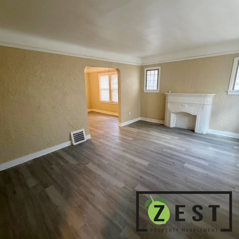 15765 Washburn St - Photo 2 of 9