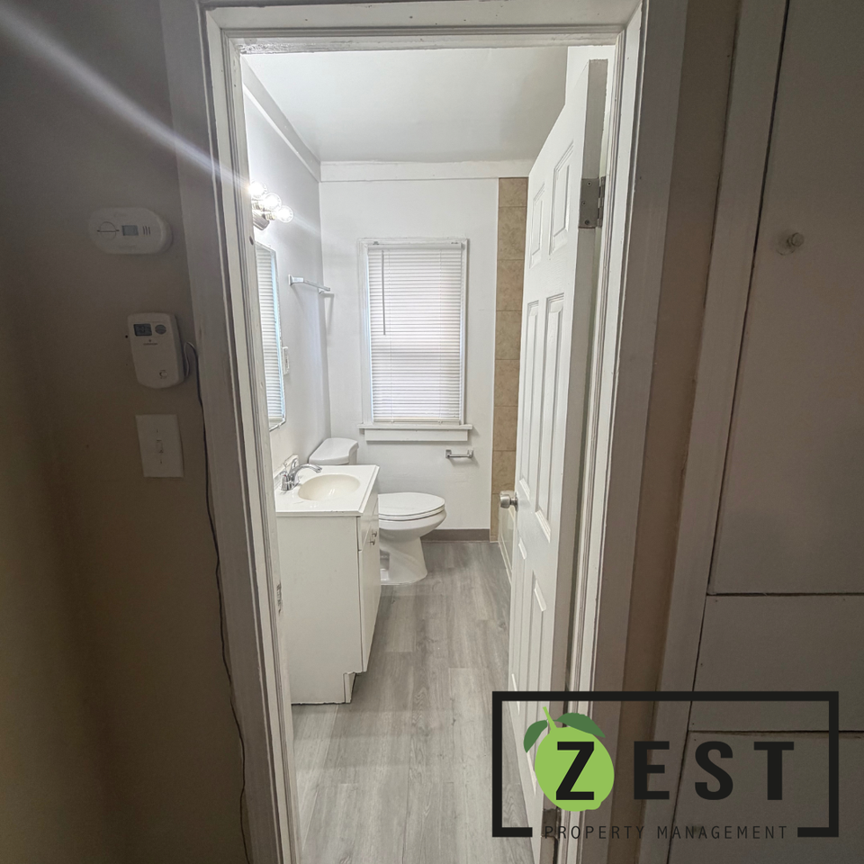 15765 Washburn St - Photo 5 of 9