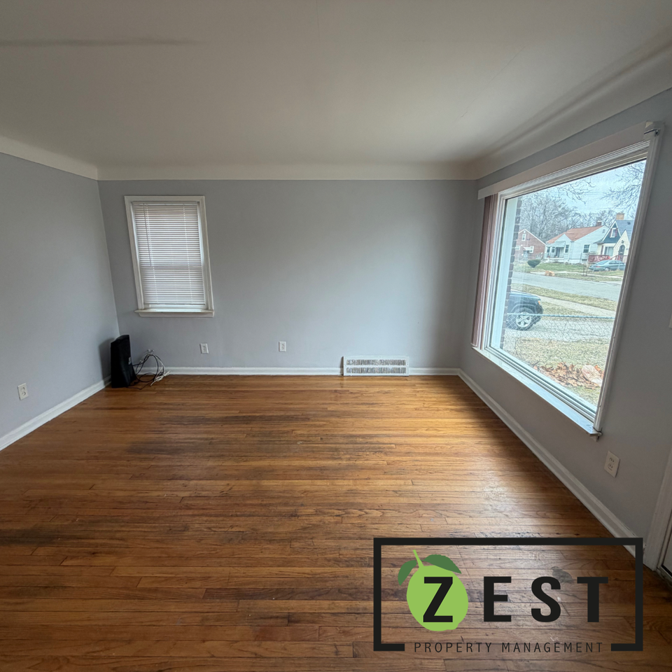 12923 Mansfield St - Photo 2 of 15