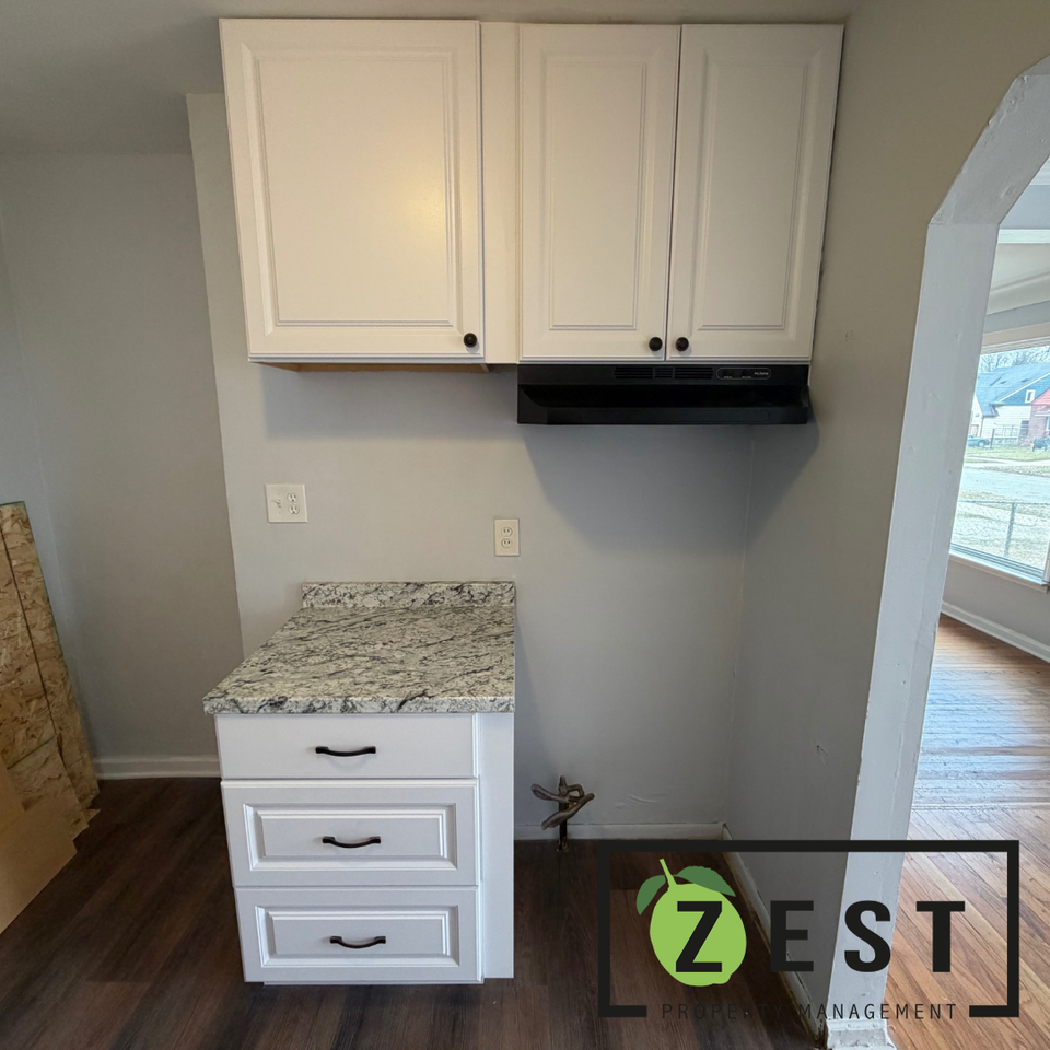 12923 Mansfield St - Photo 5 of 15