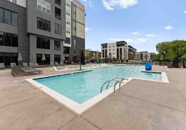 The Sloan at LoSo - Photo 6 of 45