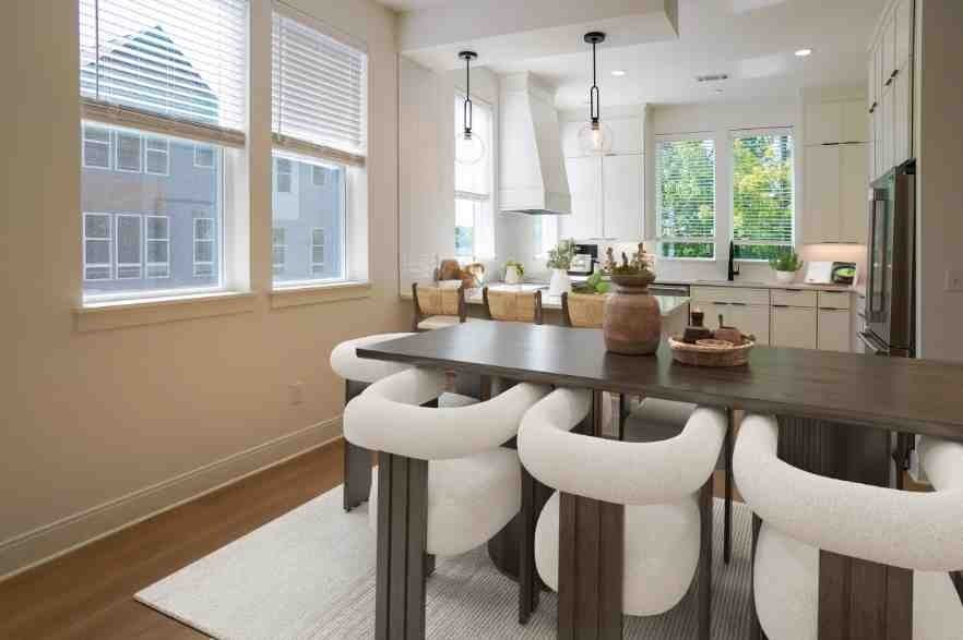 Ballantyne Townhomes at Elm - Photo 4 of 6