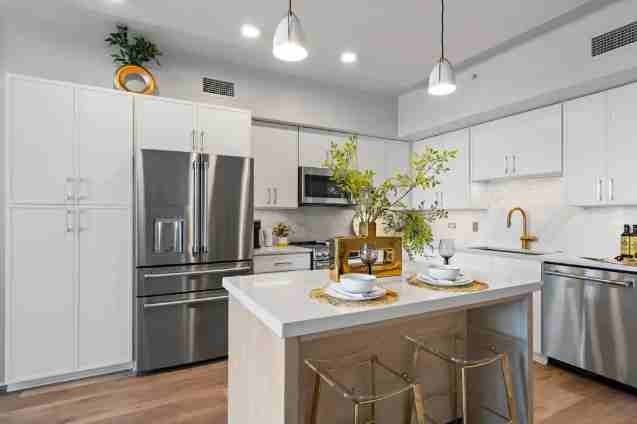 The VUE Charlotte On 5th - Photo 2 of 50