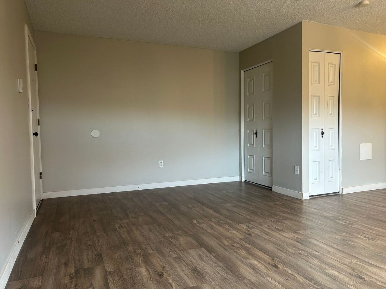 751 W Prentice Ave - Photo 5 of 14