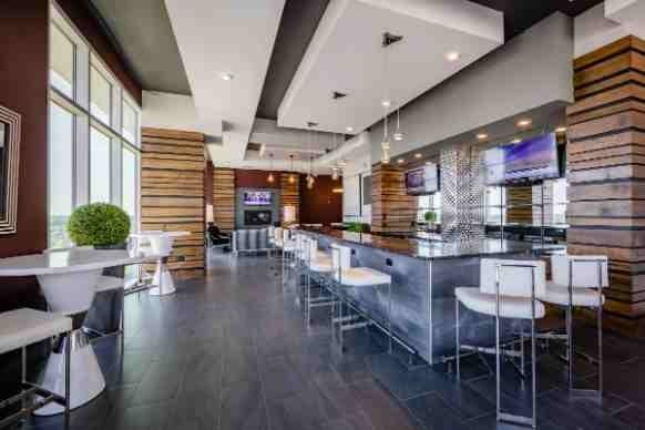 Uptown 550 - Photo 4 of 50