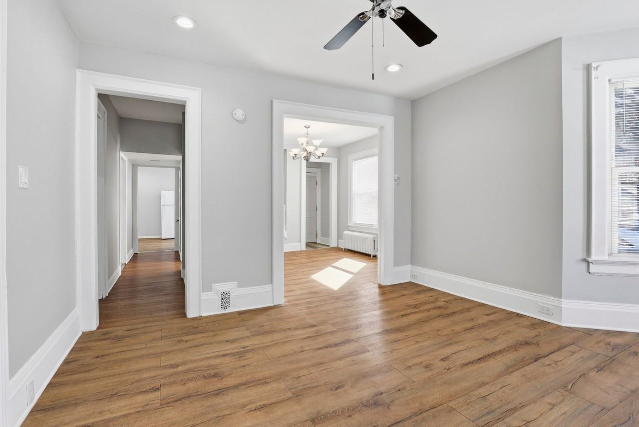 1125 S 7th St - Photo 2 of 29