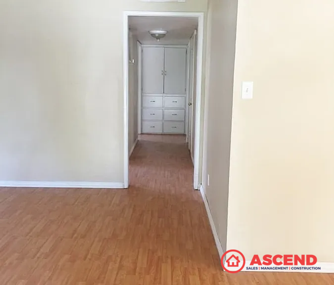 1605 Esther Dr - Photo 5 of 14