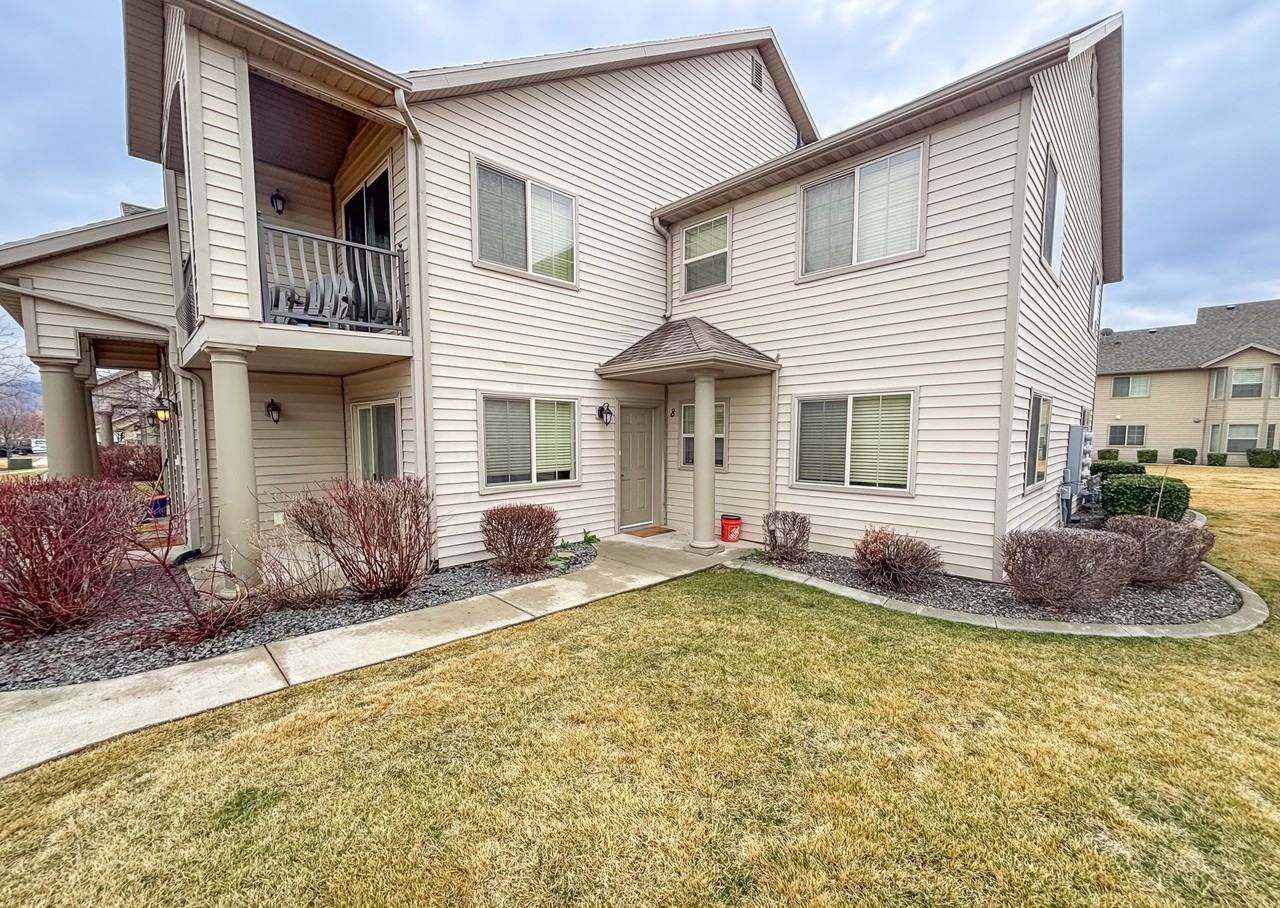 2515 W 450 S #8 - Photo 3 of 25