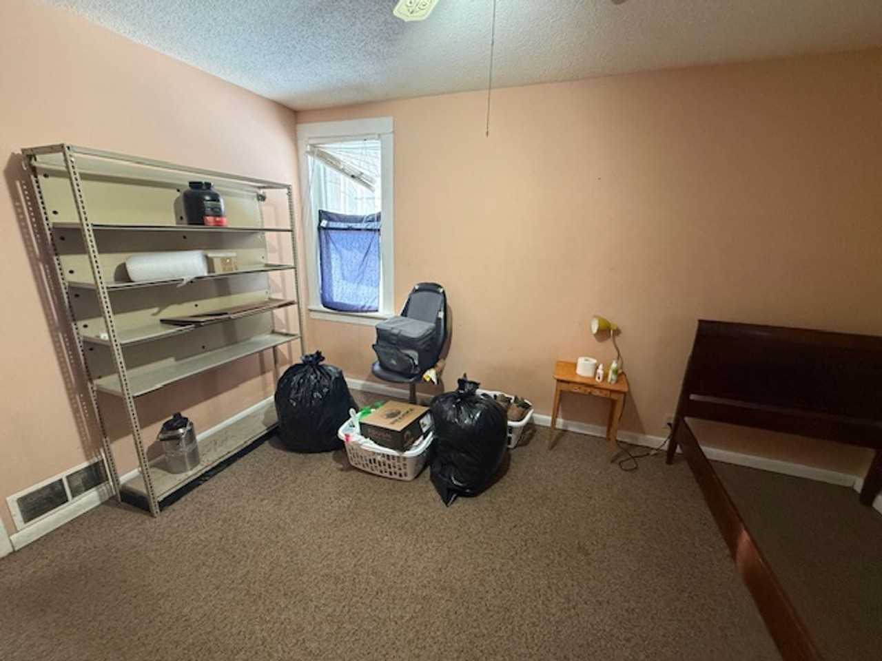 119 1st Ave Ne - Photo 3 of 7