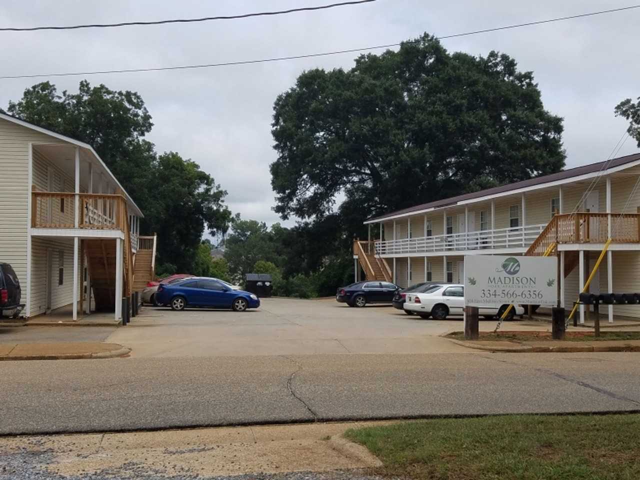 Madison Oak Apartments - Photo 2 of 2