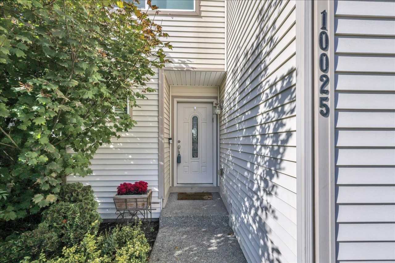 10025 Terra Ct Se - Photo 3 of 32