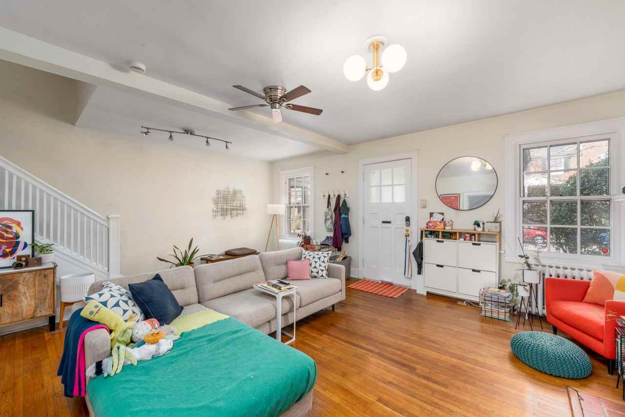 3421 University Pl - Photo 4 of 33