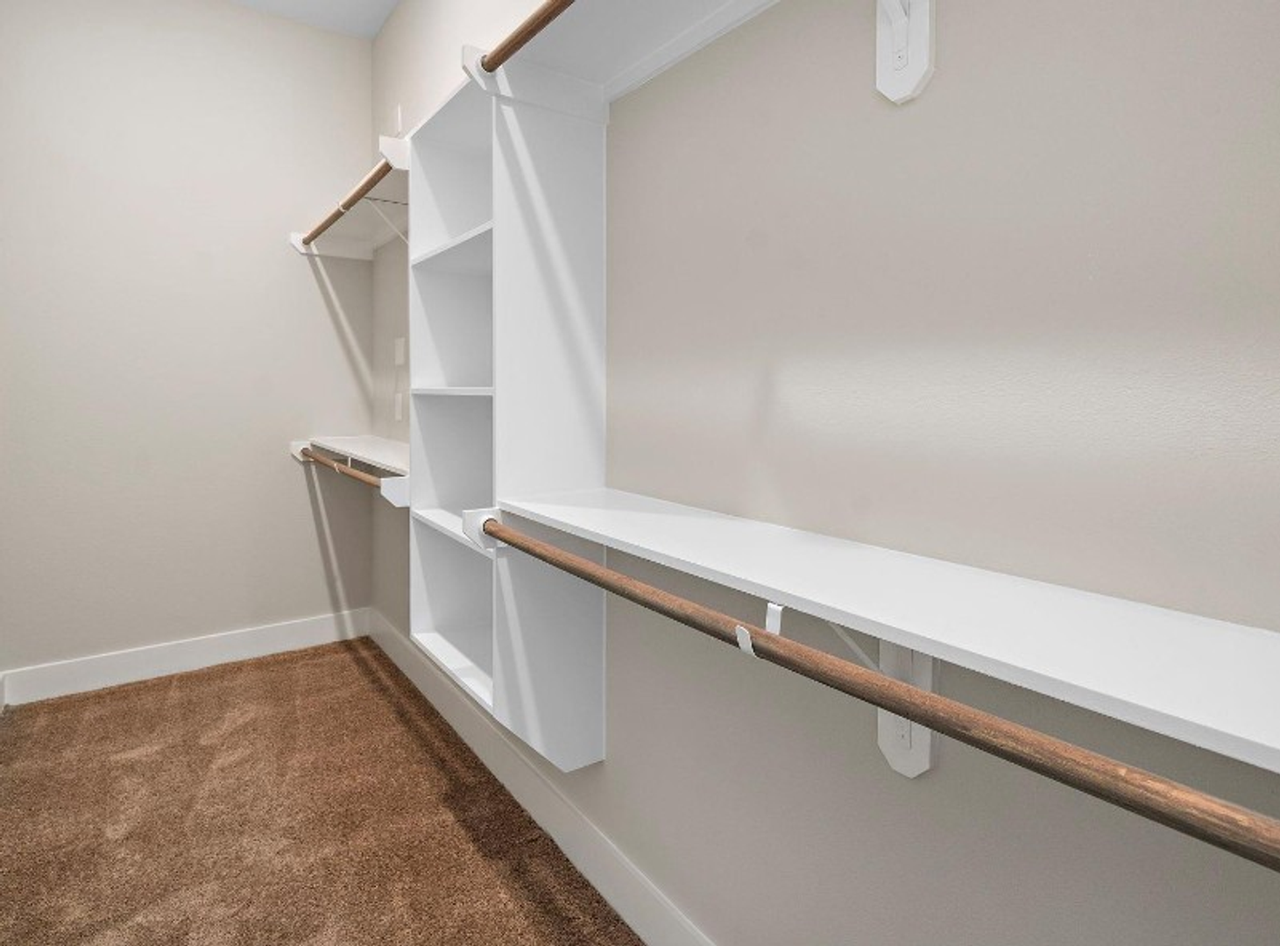 8318 Curry Rd - Photo 5 of 11