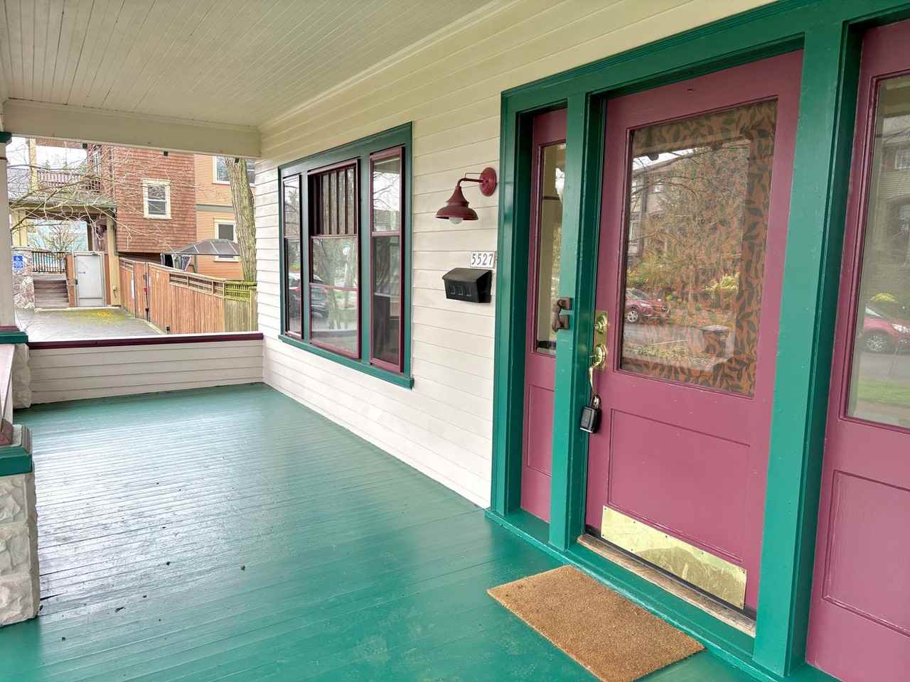 5527 Ne Mallory Ave - Photo 3 of 32