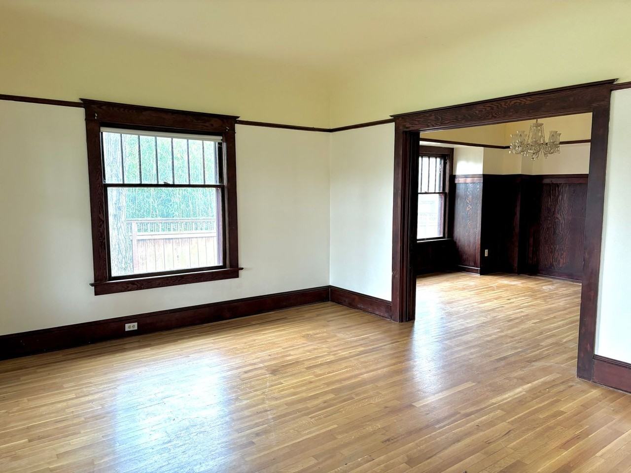 5527 Ne Mallory Ave - Photo 6 of 32