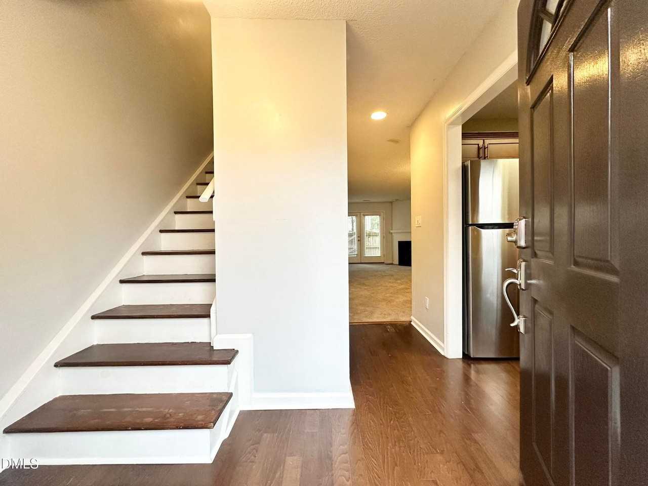 5620 Bridgetowne Way - Photo 2 of 28