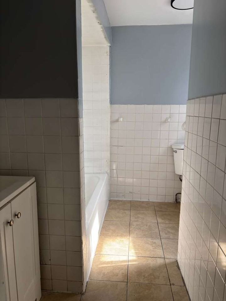 76 Godwin Ave - Photo 2 of 7