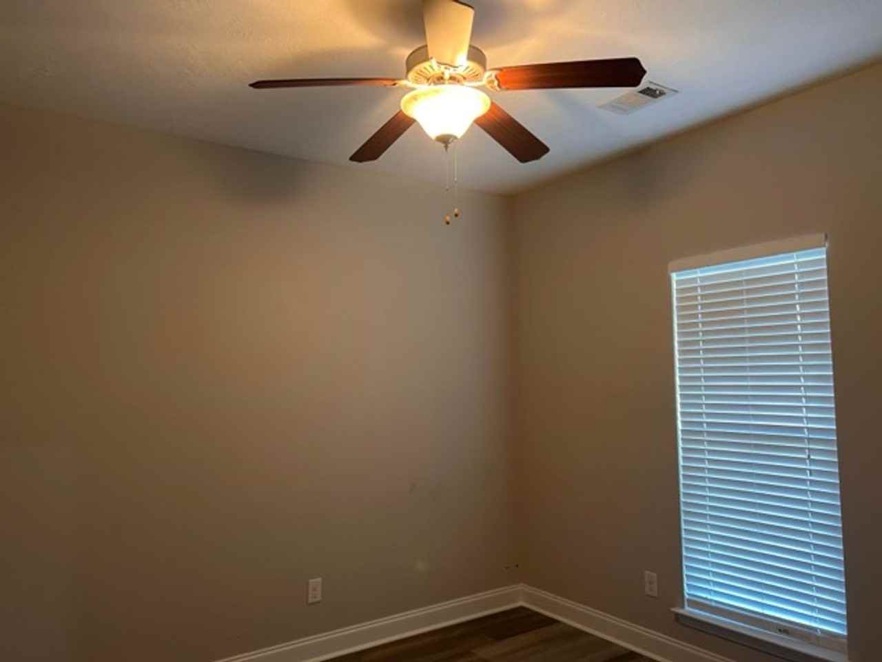 338 High Meadows Pl - Photo 3 of 9