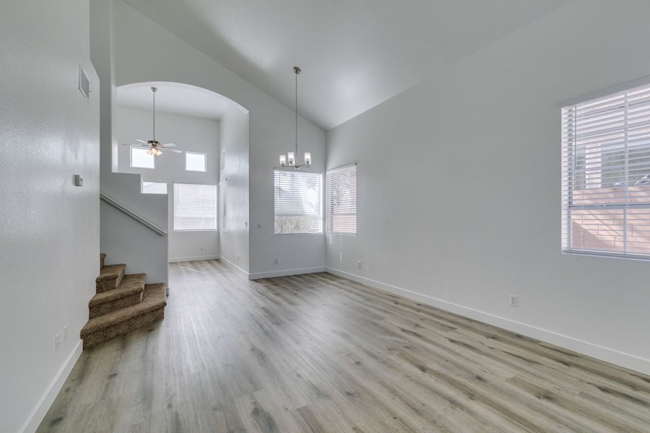 3340 Hillingdon Ct - Photo 3 of 33
