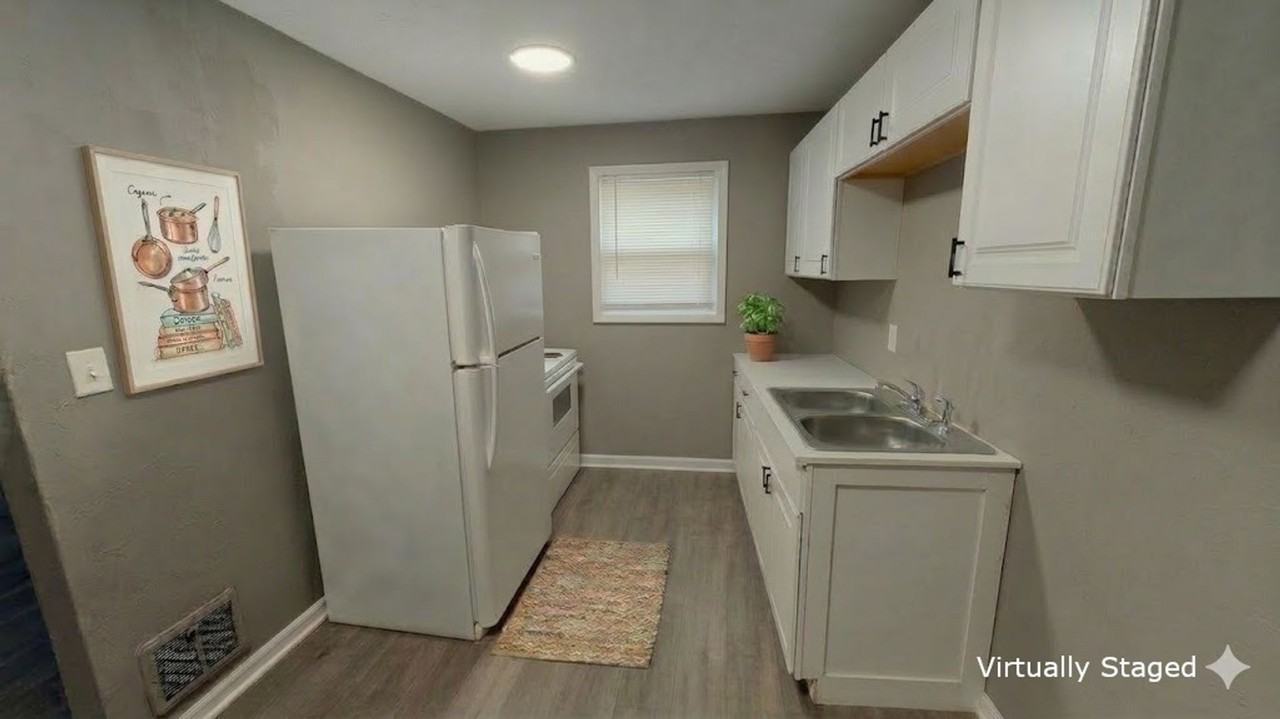 411 Ryburn Ave - Photo 4 of 11