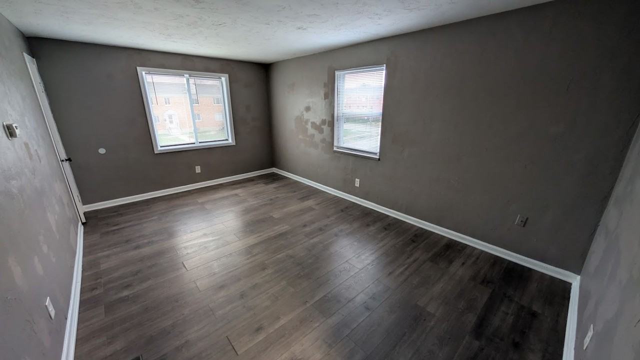 411 Ryburn Ave - Photo 5 of 11