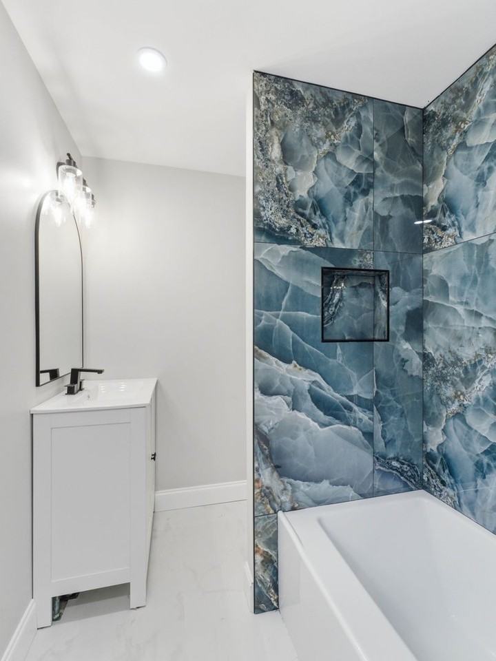 4239 Terrace Ave - Photo 7 of 30