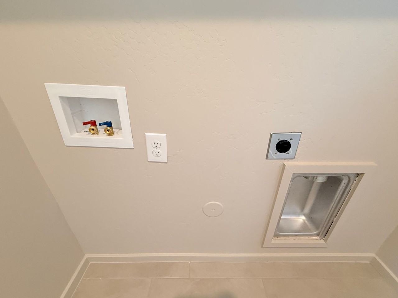 3091 San Jenaro Dr - Photo 5 of 13