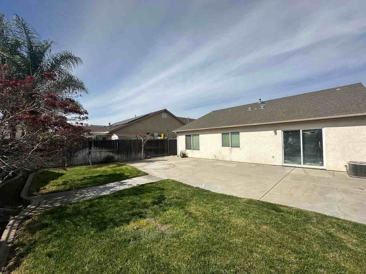 2462 Gallery Dr - Photo 6 of 7