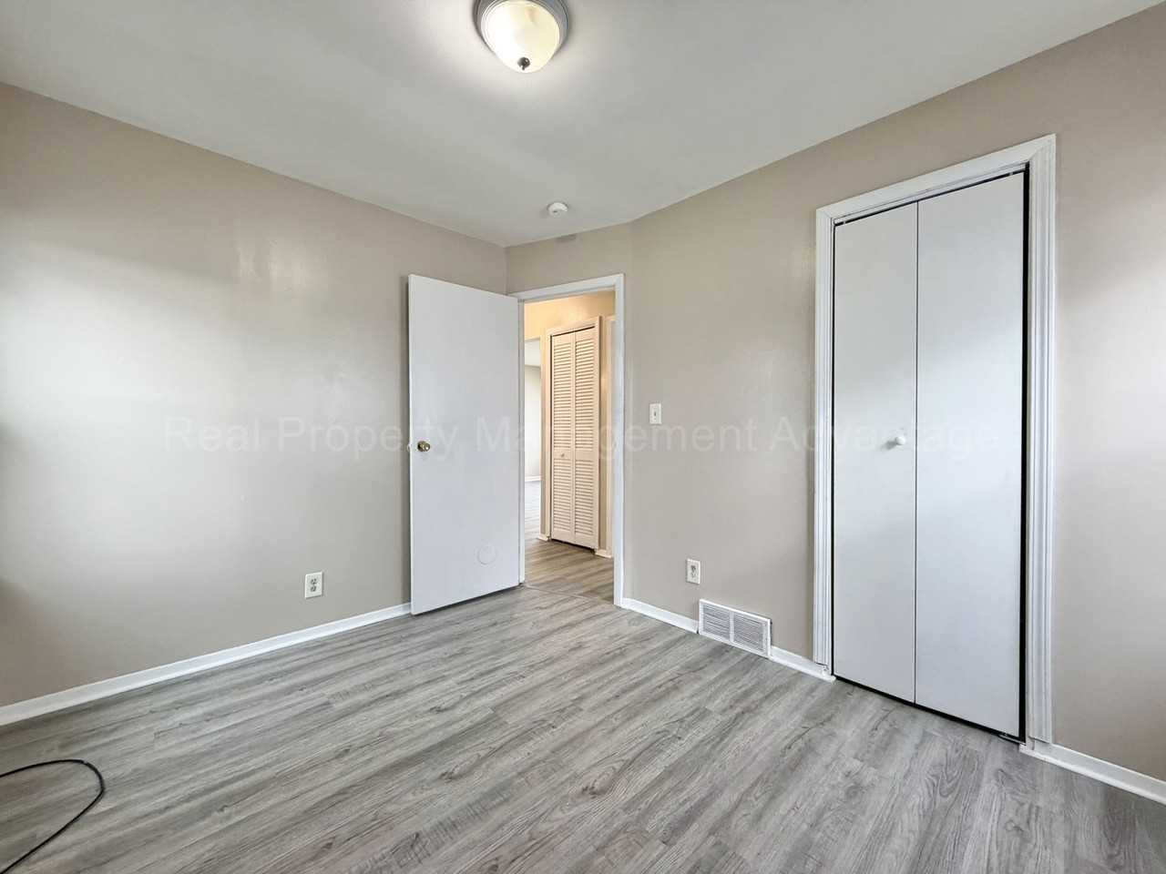 11236 Studebaker Ave - Photo 7 of 15