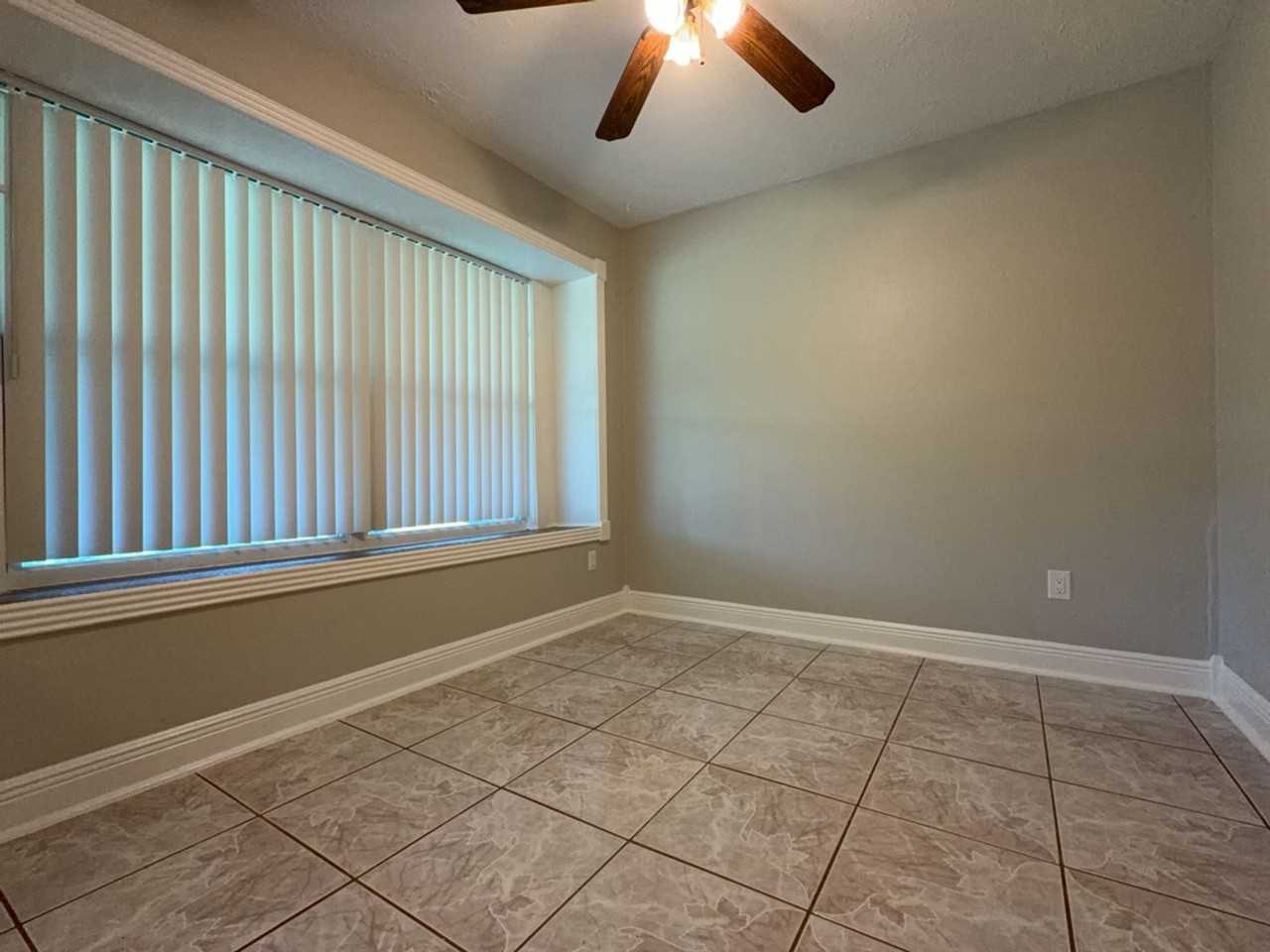 9915 Parkvale Dr - Photo 6 of 23