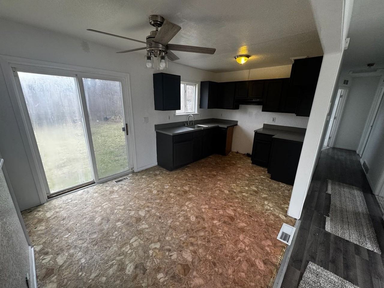 6205 Natchez Dr - Photo 3 of 8