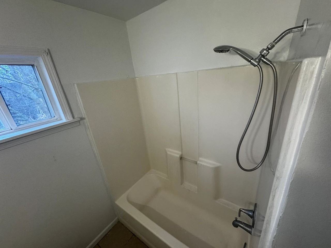 6205 Natchez Dr - Photo 7 of 8