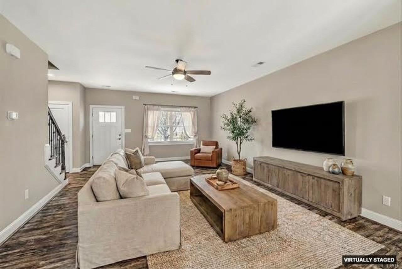 318 Meridian St - Photo 2 of 7