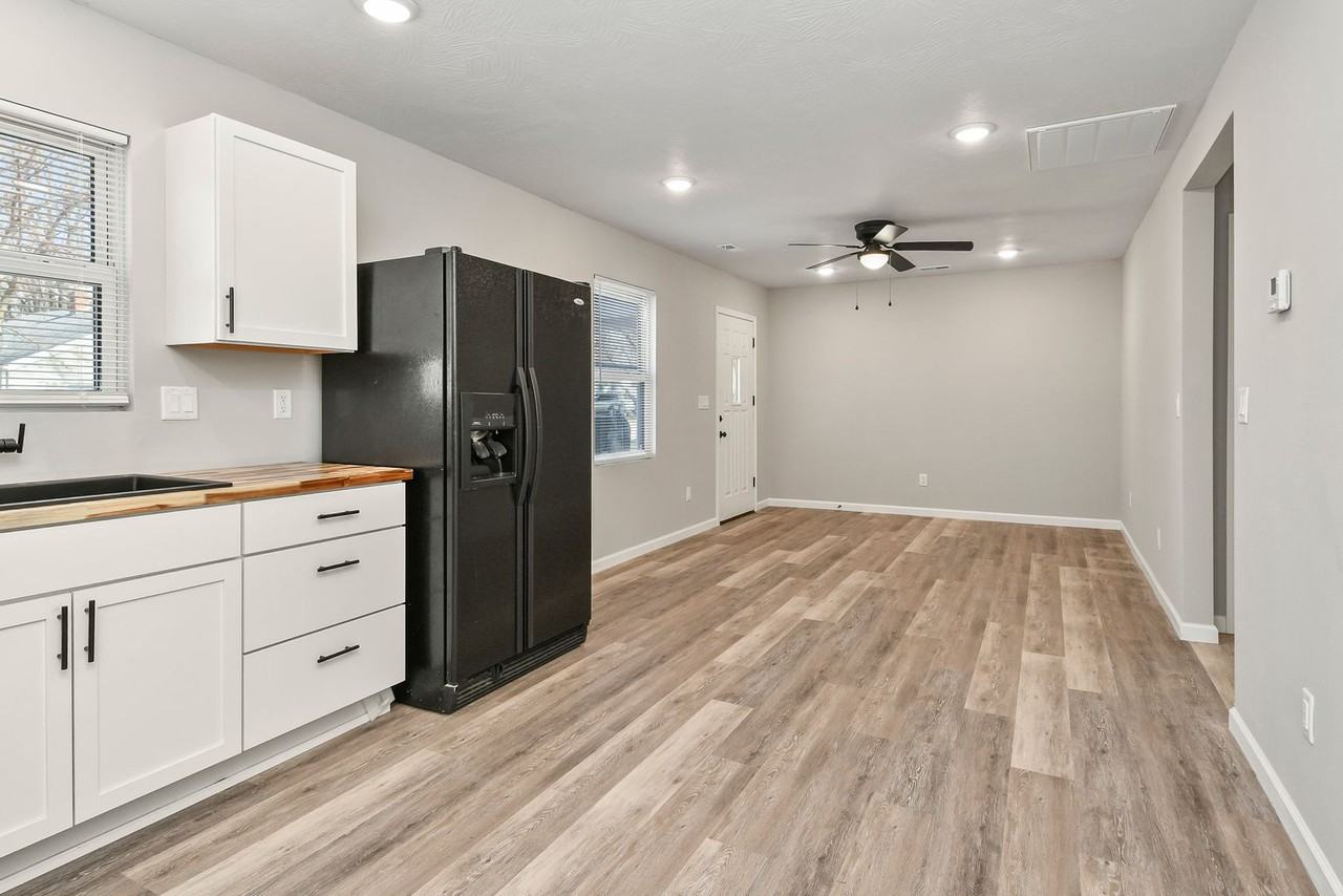 932 W Florida St - Photo 5 of 15