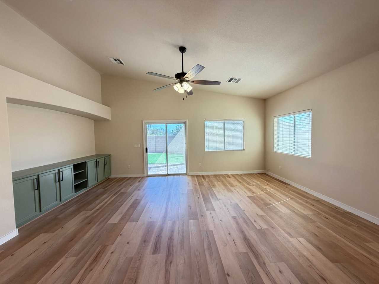 4012 Manning Mountain St - Photo 3 of 15