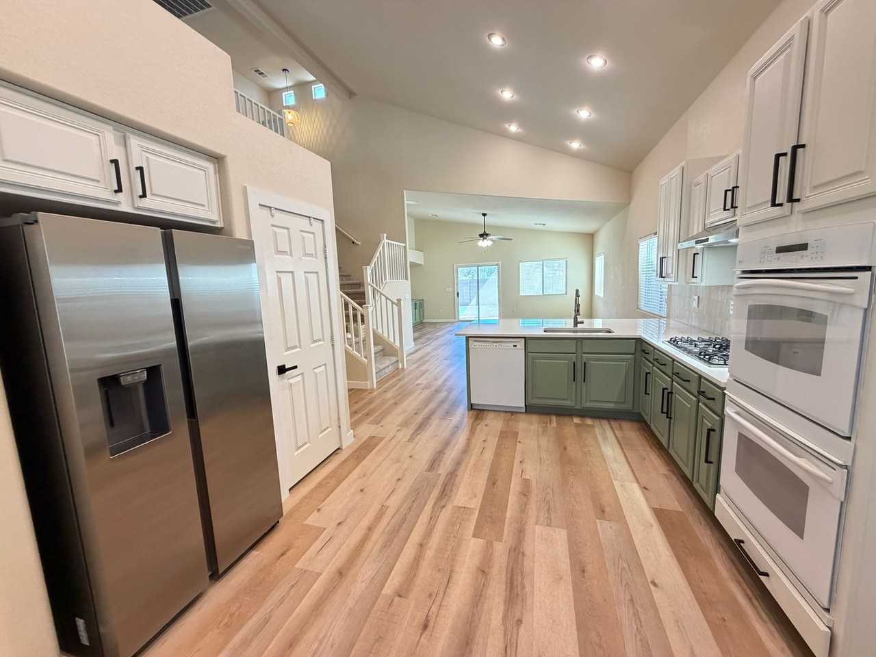 4012 Manning Mountain St - Photo 6 of 15