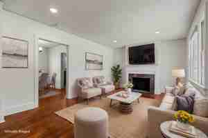 featured image of 202 Robinson St