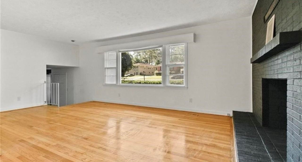 1820 Mcgougan Rd - Photo 5 of 39