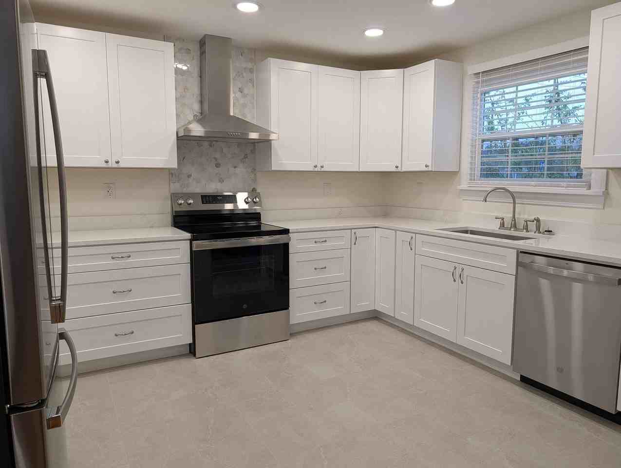 1002 S 12th St - Photo 5 of 10