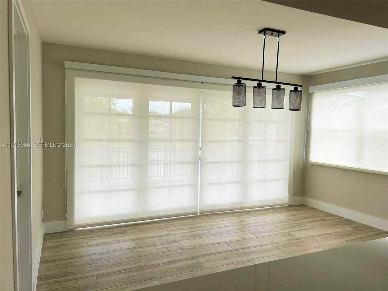 5032 Sw 94th Ave - Photo 4 of 14