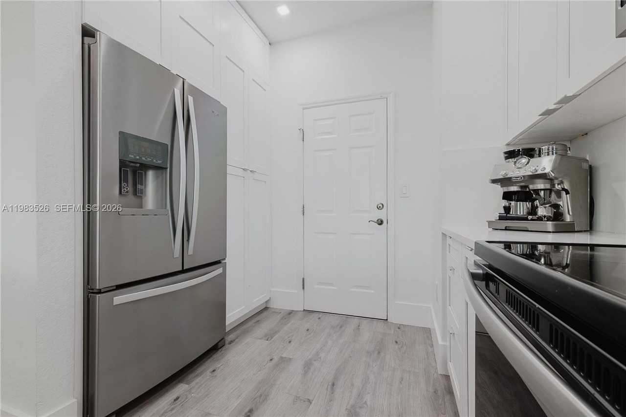 12735 Sw 49th Ct - Photo 3 of 29